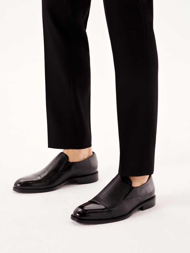 Herren Slipper mit Zehenkappe NIKET