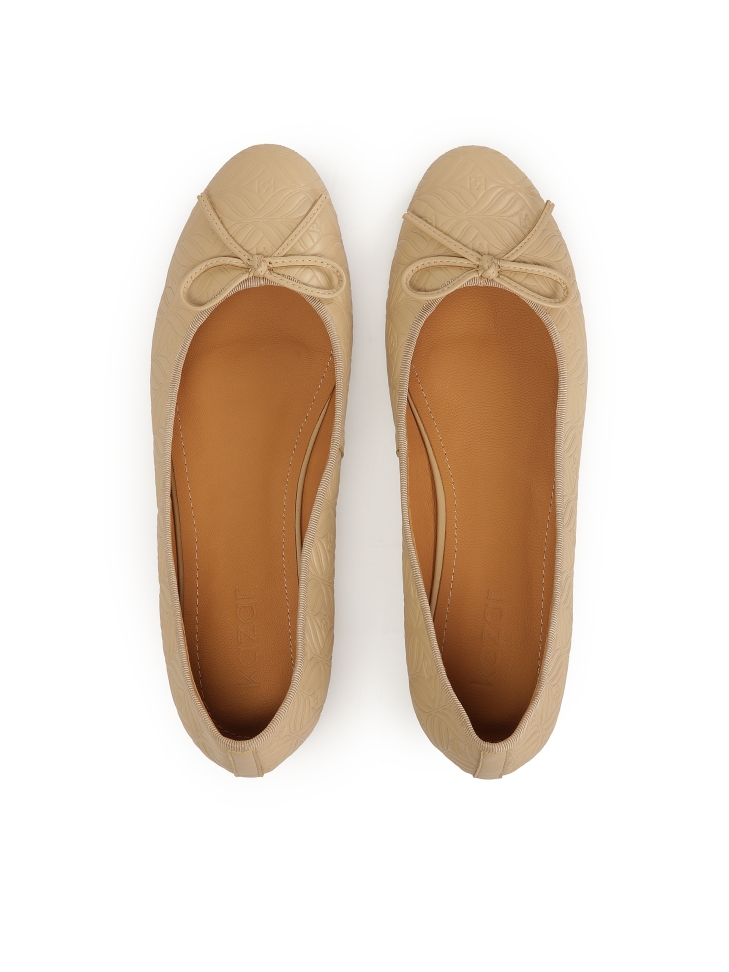 Beige Ballerinas mit geprägtem Muster  EILEEN