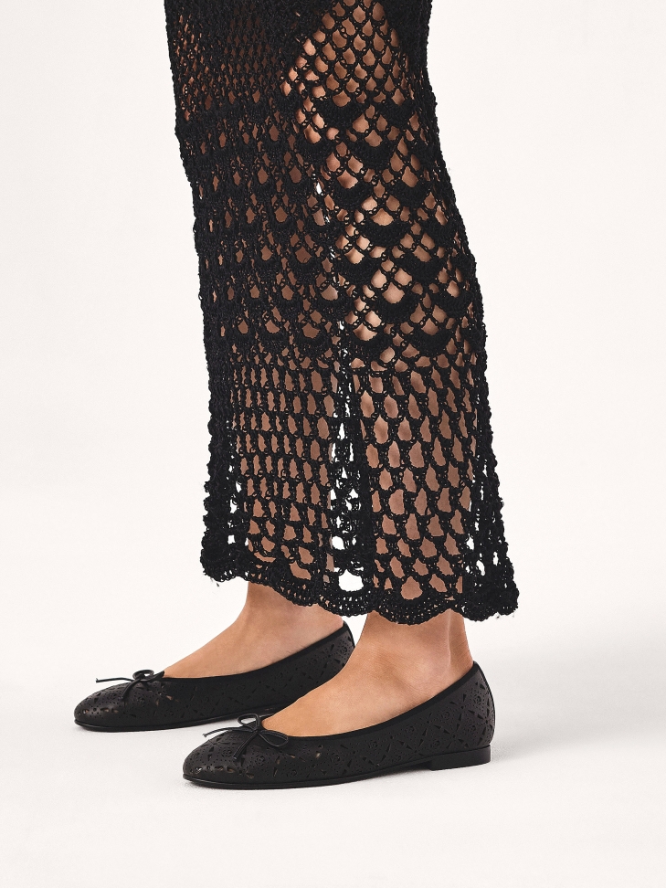 Schwarze Ballerinas mit durchbrochenem Muster EILEEN