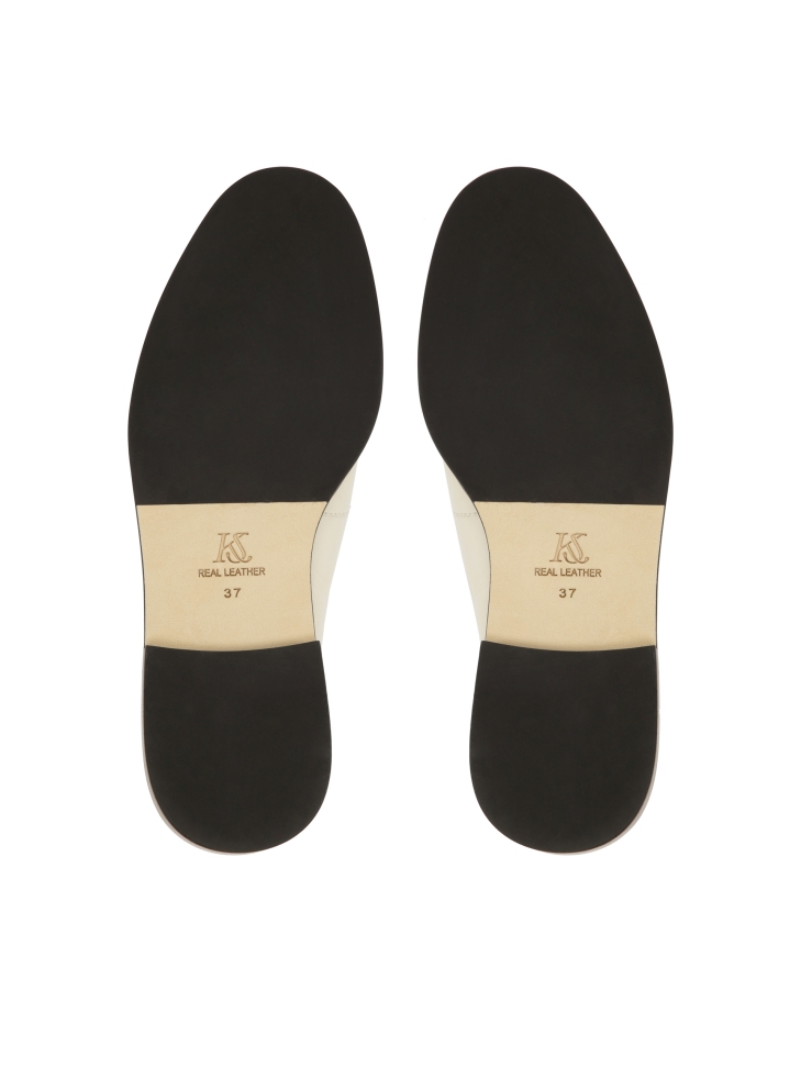 Beige Halbschuhe mit einer Falte auf der Nase KS OLZA