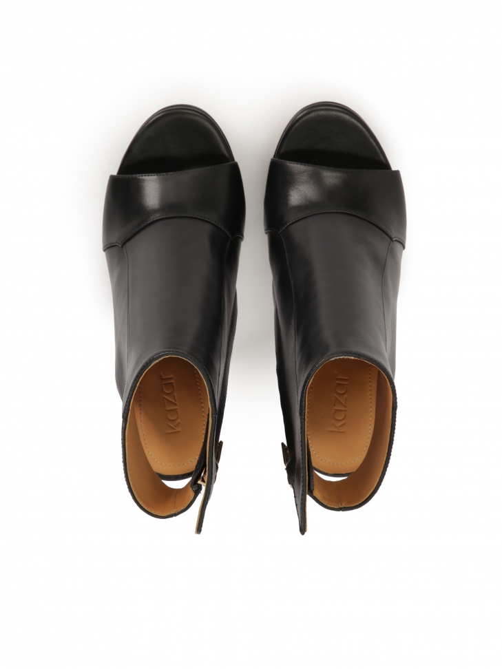 Peep-Toe-Stiefel mit Plateau DILI