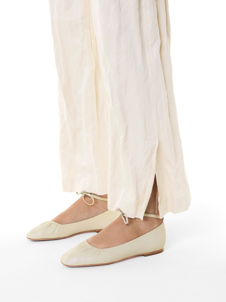 Cremefarbene Ballerinas mit Schleifen KS SOLEIL