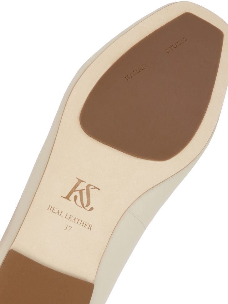 Cremefarbene Ballerinas mit Schleifen KS SOLEIL