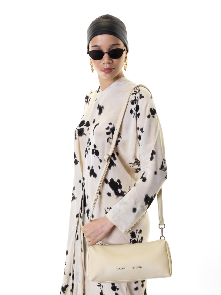 Längliche Lederhandtasche mit abnehmbaren Riemen KS VIV