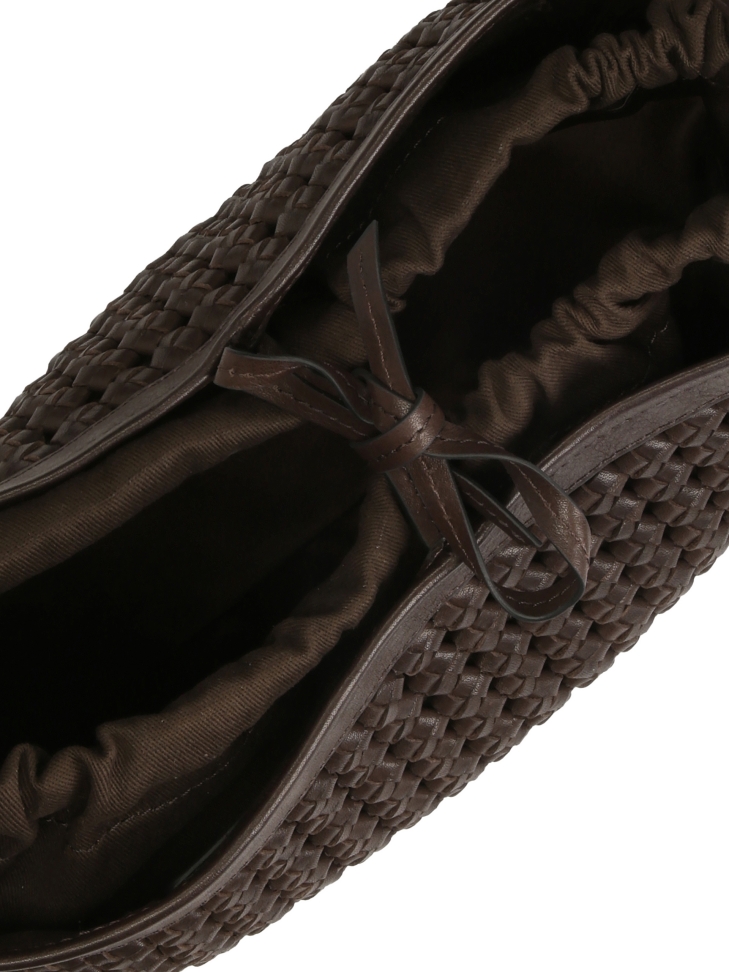 Längliche braune Handtasche mit Flechtmuster KS JOSLYNE