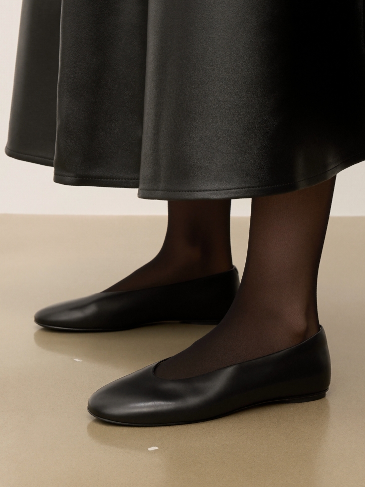 Schwarze Ballerinas aus weichem Leder  KS ANITE