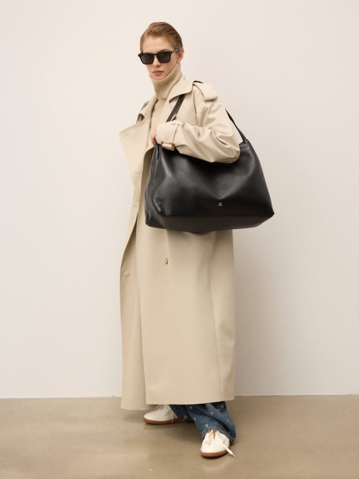 Schwarze Trapezhandtasche mit Schulterriemen KS LIVJA