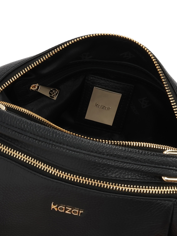 Schwarze Kofferraumhandtasche aus Leder und goldenen Details ROCE